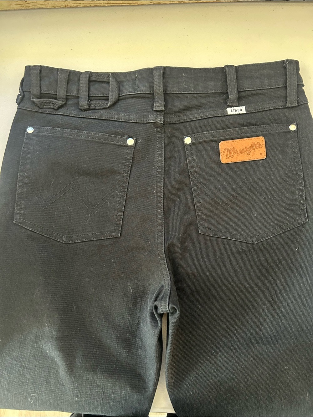 Staud x Wrangler cropped mid rise, boot, cut jeans black Sz 30 - Picture 4 of 12